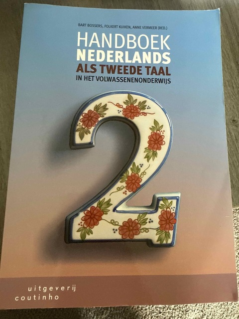 9789046904718-Handboek-Nederlands-als-tweede-taal-in-het-volwassenenonderwijs