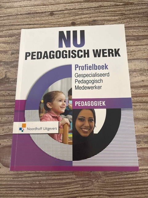 9789001881436-NU-Pedagogisch-Werk-Profielboek-Gespecialiseerd-Pedagogisch-Medewerker-PedagogiekOnline