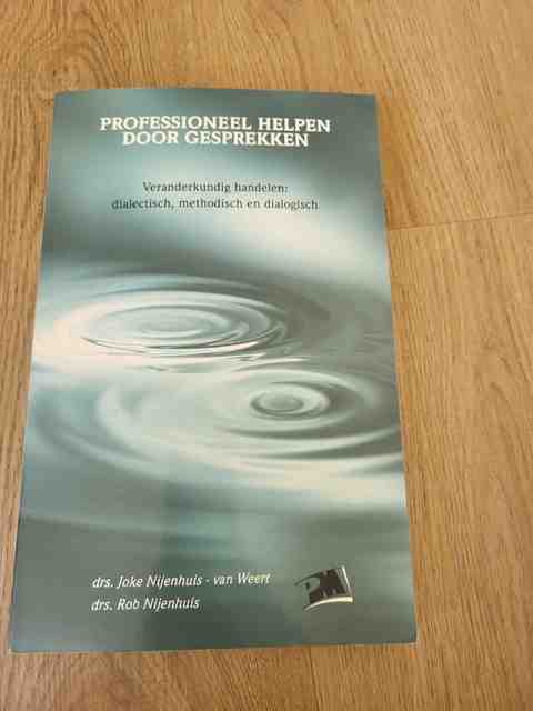 9789024413065-Professioneel-helpen-door-gesprekken