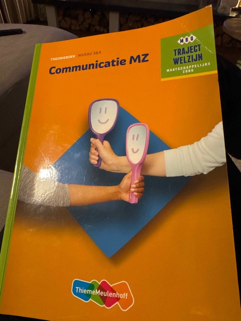 9789006858945-Communicatie-MZ-Niveau-3-4-Theorieboek