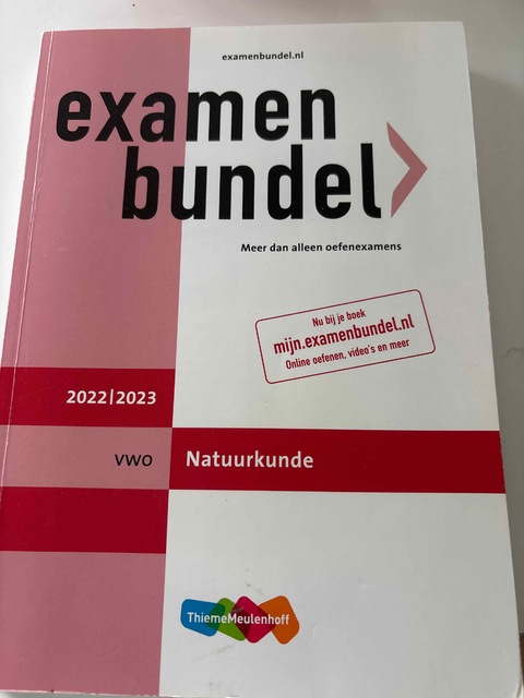 9789006639858-Examenbundel-vwo-Natuurkunde-20222023