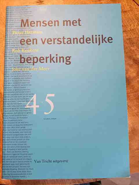 9789073460782-Mensen-met-een-verstandelijke-beperking-niveau-4-en-5-Praktijkleerboek