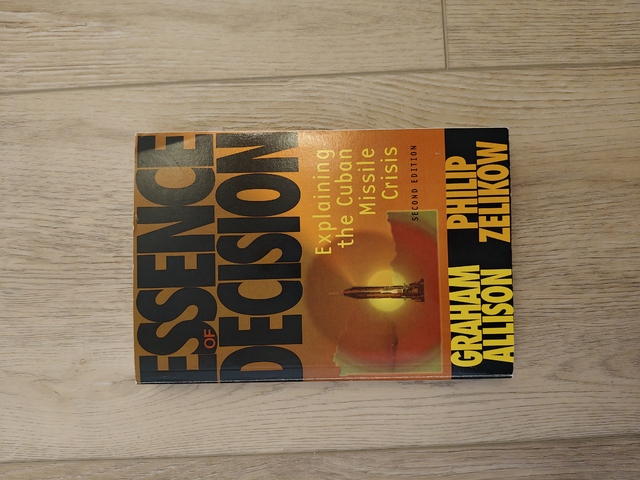 9780321013491-Essence-of-Decision