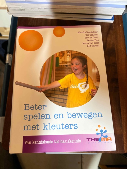 9789082584103-Beter-spelen-en-bewegen-met-kleuters