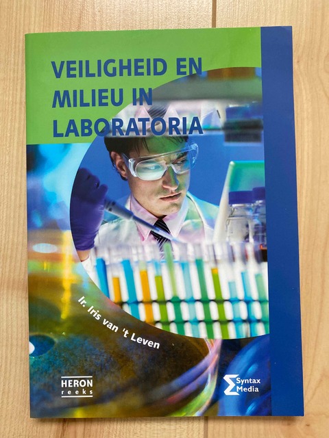 9789491764189-Veiligheid-en-milieu-in-laboratoria