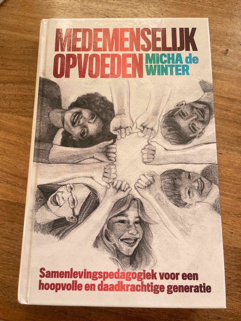 9789085603276-Medemenselijk-opvoeden
