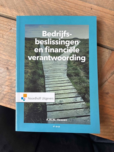 9789001829698-Bedrijfsbeslissingen-en-financiele-verantwoording-4e-editie