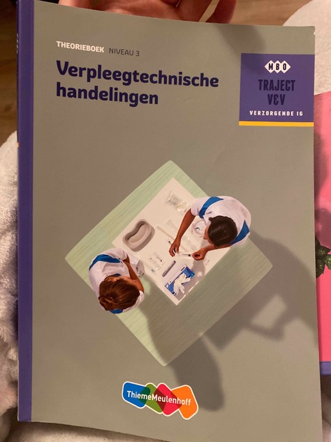9789006910223-Verpleegtechnische-handelingen-niveau-3