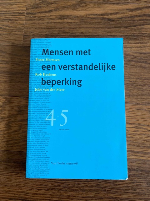 9789073460782-Mensen-met-een-verstandelijke-beperking-niveau-4-en-5-Praktijkleerboek