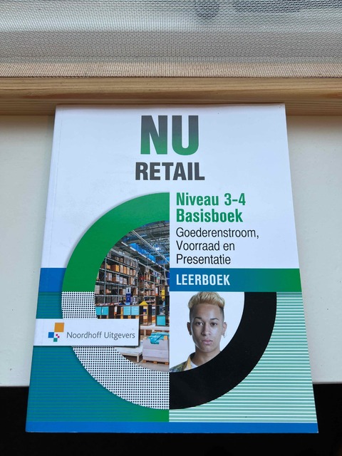 9789001881399-NU-Retail-3-4-Basisboek-Goederenstroom-Voorraad-en-Presentatie-Leerboek