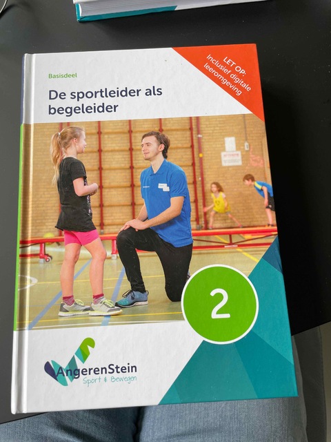9789037256260-De-sportleider-als-begeleider-deel-2