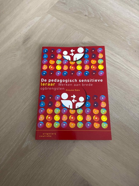 9789046904442-De-pedagogisch-sensitieve-leraar