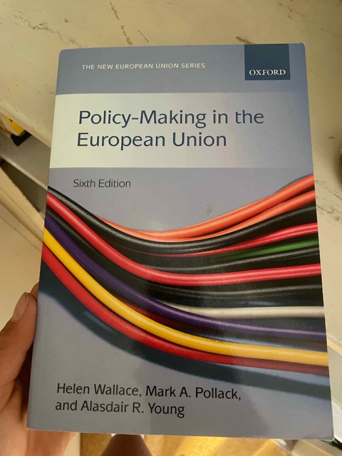 9780199544820-Policy-Making-In-The-European-Union
