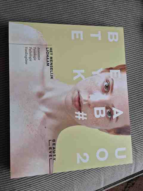 9789492548207-Beauty-Level-Beautyboek-%232
