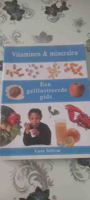 9783829015134-Vitaminen-en-mineralen