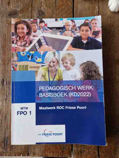 9789400235755-MTW-FPO-1