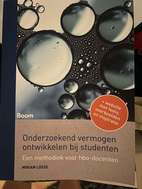 9789024420964-Onderzoekend-vermogen-ontwikkelen-bij-studenten