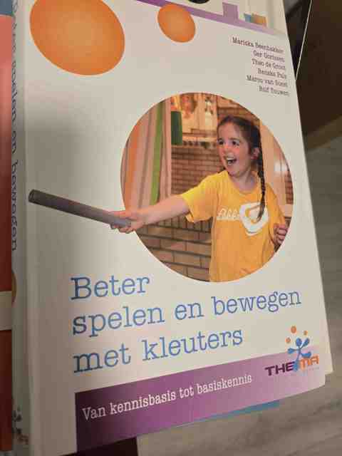 9789082584103-Beter-spelen-en-bewegen-met-kleuters
