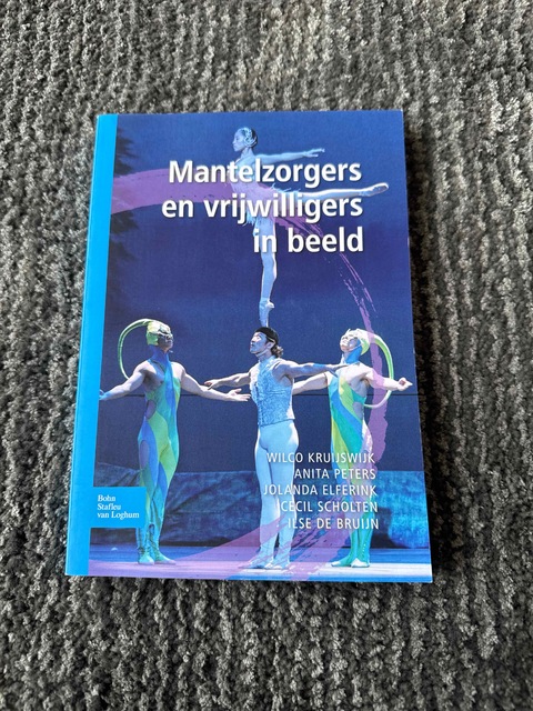 9789031392261-Mantelzorgers-en-vrijwilligers-in-beeld