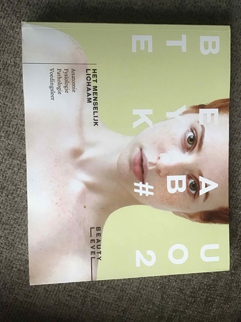 9789492548207-Beauty-Level-Beautyboek-%232