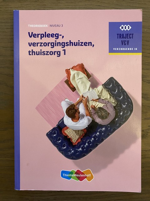 9789006910254-Verpleeg-verzorgingshuizen-thuiszorg-1-niveau-3-Theorieboek