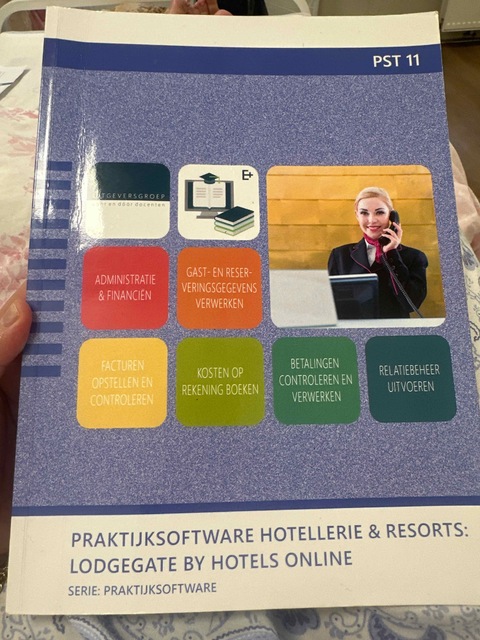 9789400231979-PST-11