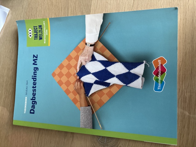 9789006858921-Dagbesteding-MZ-Niveau-3-4-Theorieboek