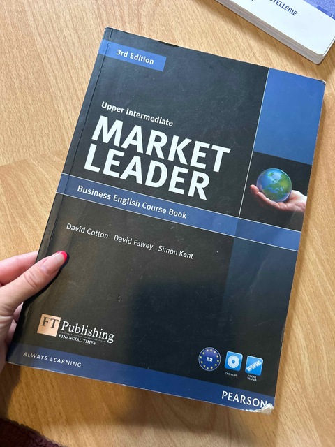 9781408237090-Market-Leader-Upper-Intermediate-Coursebook-with-DVD-ROM-incl.-Class-Audio