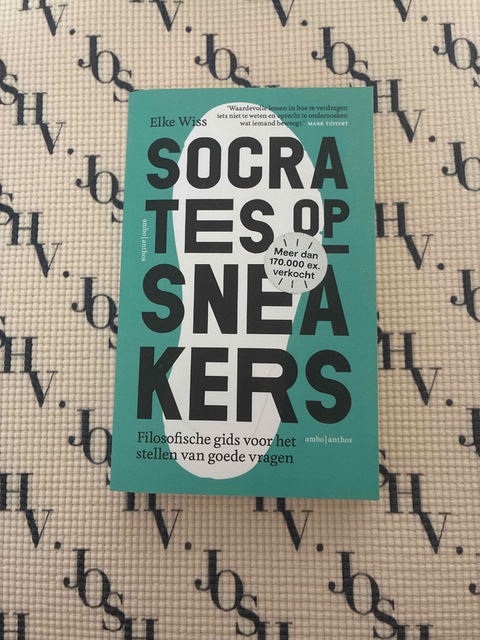 9789026346897-Socrates-op-sneakers
