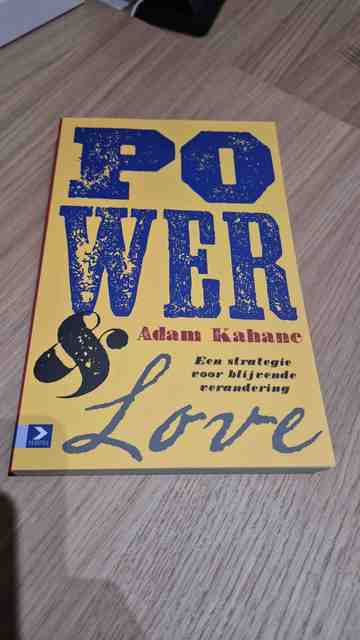9789052617565-Power-and-love