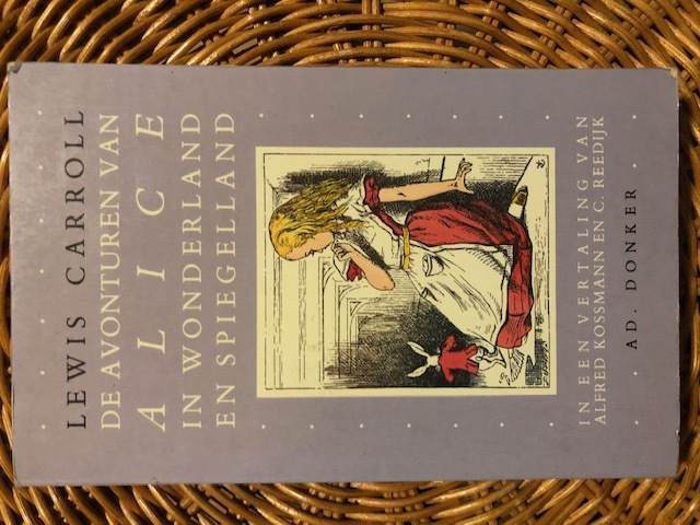 9789061000402-AVONTUREN-VAN-ALICE-IN-WONDERLAND-EN-SPIEGELLAND
