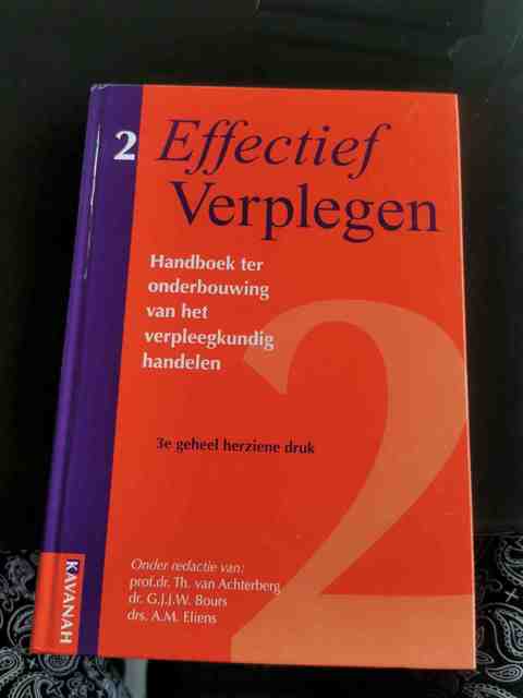 9789057401176-Effectief-Verplegen-Handboek-ter-onderbouwing-van-het-verpleegkundig-handelen