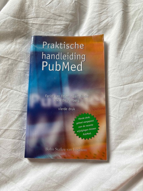 9789031390717-Praktische-handleiding-PubMed