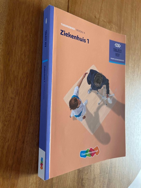 9789006910377-Ziekenhuis-1-niveau-4-Theorieboek