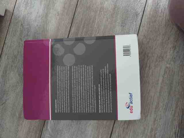 9789037227703-BOS-medewerker