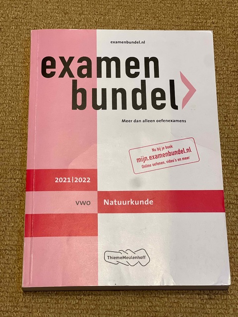 9789006491555-Examenbundel-vwo-Natuurkunde-20212022
