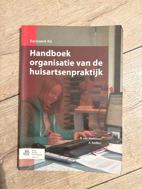 9789036803809-Handboek-organisatie-van-de-huisartsenpraktijk
