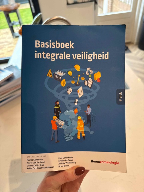 9789462369344-Basisboek-integrale-veiligheid