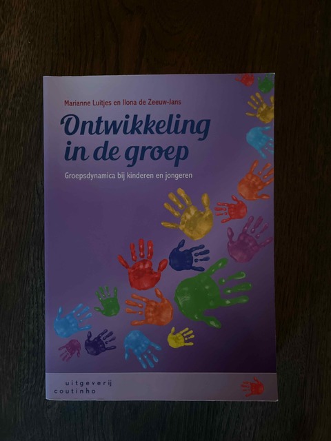 9789046905142-Ontwikkeling-in-de-groep