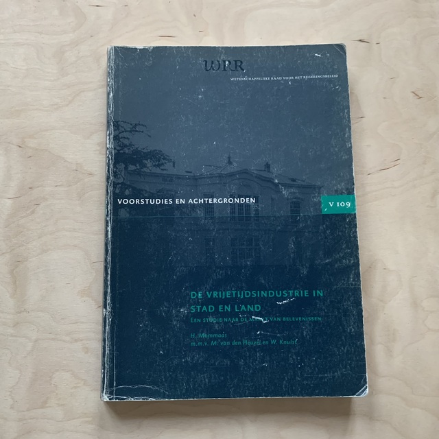 9789012090711-De-vrijetijdsindustrie-in-stad-en-land-een-studie-naar-de-markt-van-belevenissen