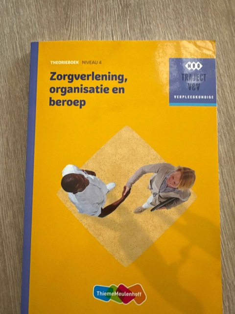 9789006910360-Zorgverlening-organisatie-en-beroep-niveau-4