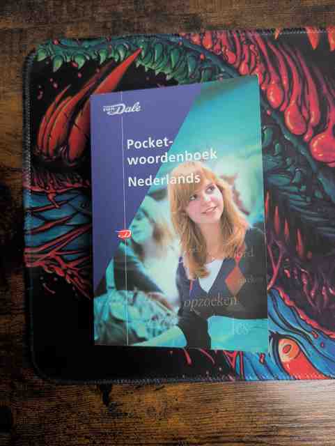 9789066488441-Van-Dale-Pocketwoordenboek-Nederlands