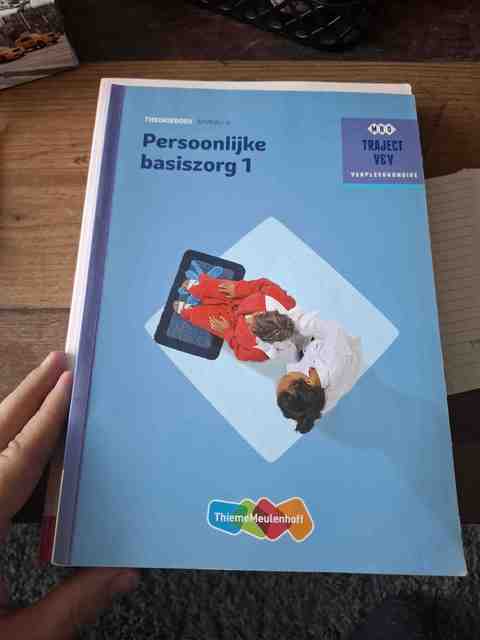 9789006910315-Persoonlijke-basiszorg-1-niveau-4