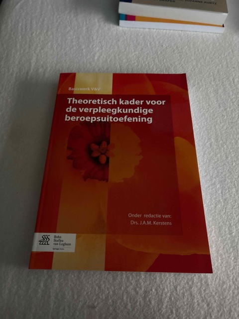 9789036804929-Theoretisch-kader-voor-de-verpleegkundige-beroepsuitoefening