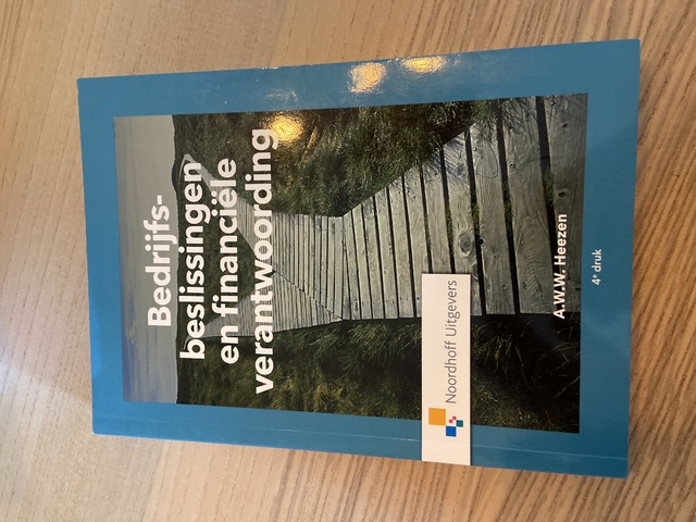 9789001829698-Bedrijfsbeslissingen-en-financiele-verantwoording-4e-editie