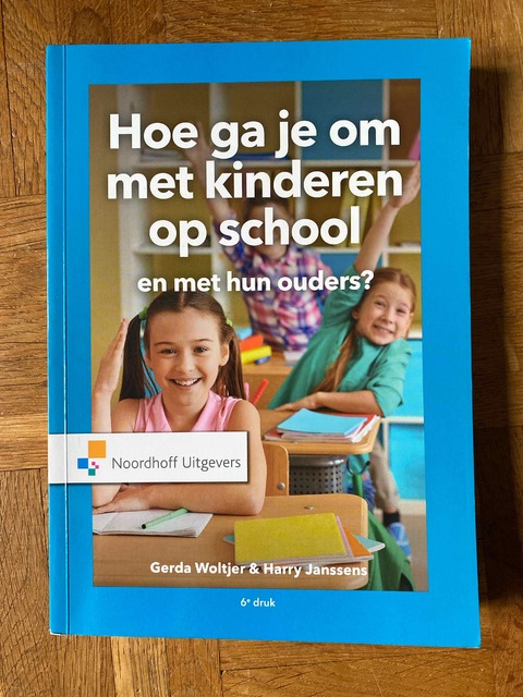 9789001994426-Hoe-ga-je-om-met-kinderen-op-school-en-met-hun-ouders