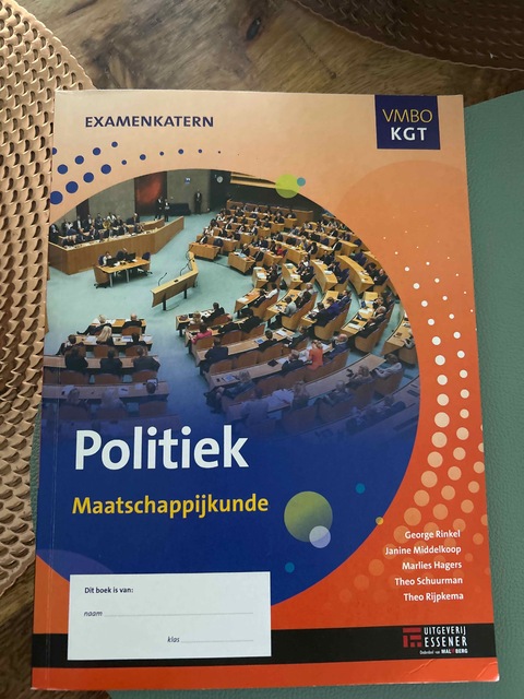 9789086742868-Politiek-Maatschappijkunde-VMBO-kgt-examenkatern
