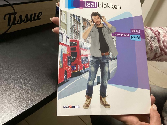 9789034597090-Taalblokken-Engels-A2-B1-Leerwerkboek