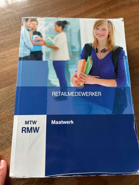 9789400237544-Maatwerk-retailmedewerker