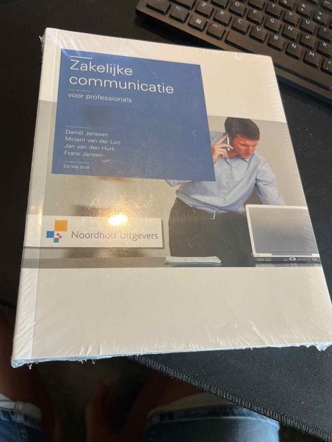 9789001813208-Zakelijke-communicatie-voor-professionals